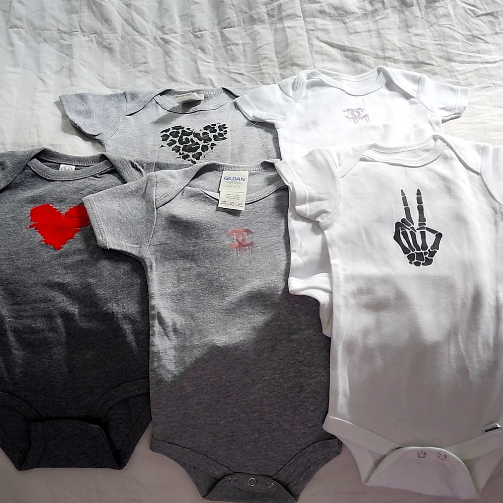Baby Onsie Bundle - Picture 1 of 9